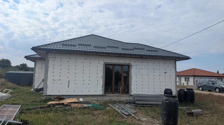 Casă cu Teren 487 Mp în Central