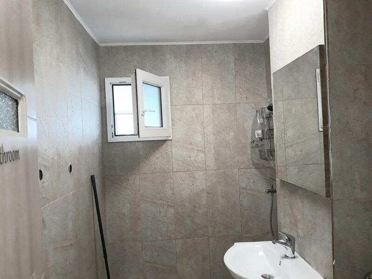 Apartament semidecomandat în Sud