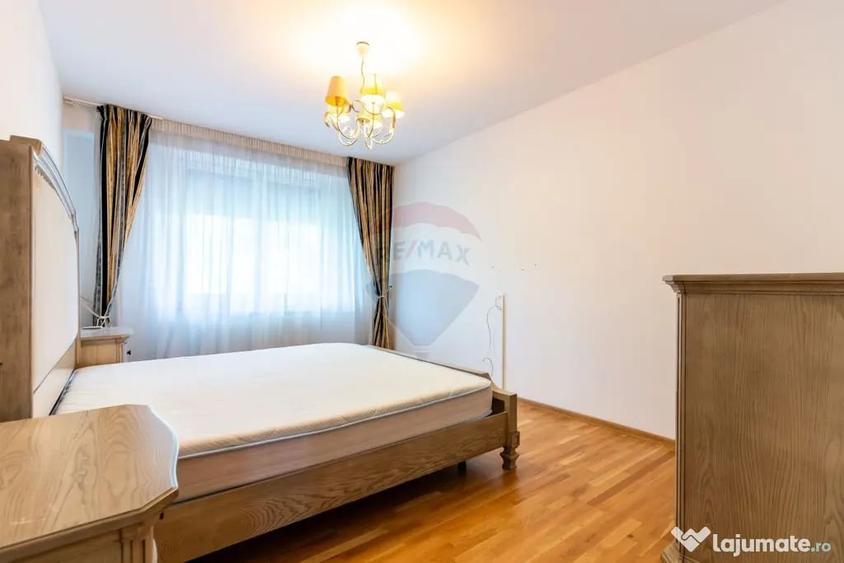 Apartament cu 4 camere decomandat în Nordului