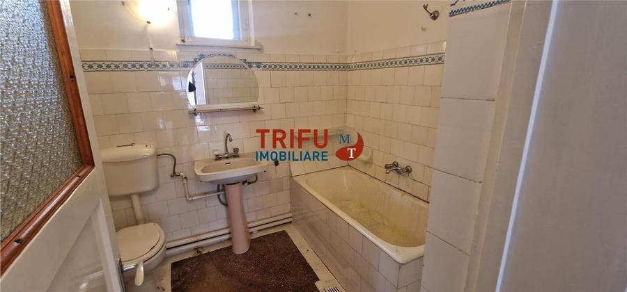 Casă individuală cu 4 camere cu Canalizare în Cetate