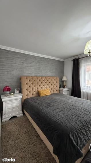 Apartament cu 4 camere, mobilat în Central