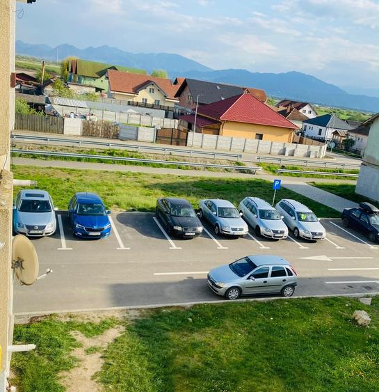 Apartament cu 2 camere decomandat în Colonia Bod