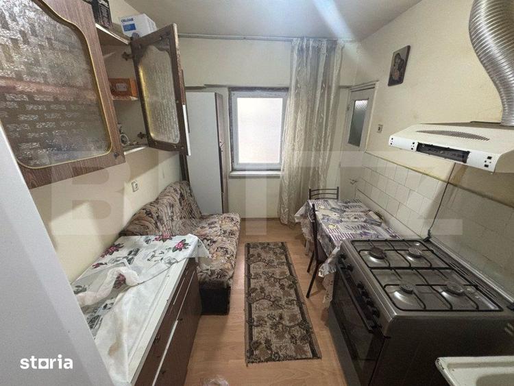 Apartament cu 2 camere decomandat în Craiovița Nouă
