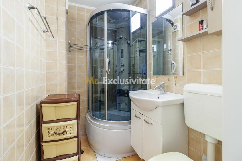 Apartament cu 3 camere decomandat în Sebastian