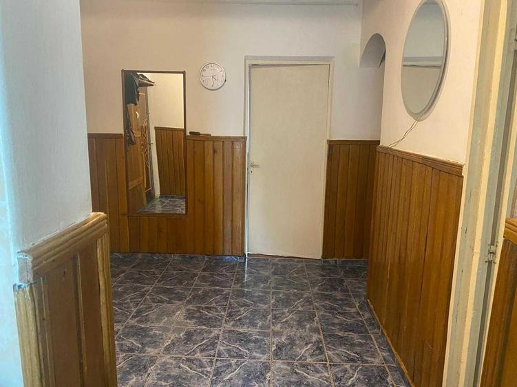Apartament cu 4 camere decomandat în Lunca Cetățuii