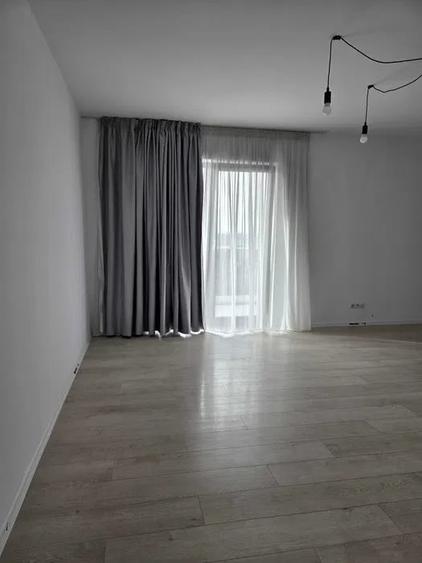 Apartament cu 3 camere decomandat în Ghencea