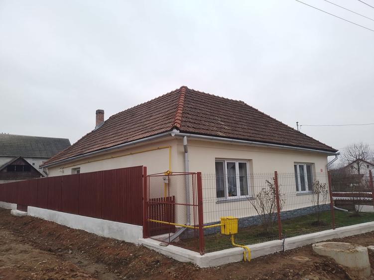 Casă cu 2 camere în Central