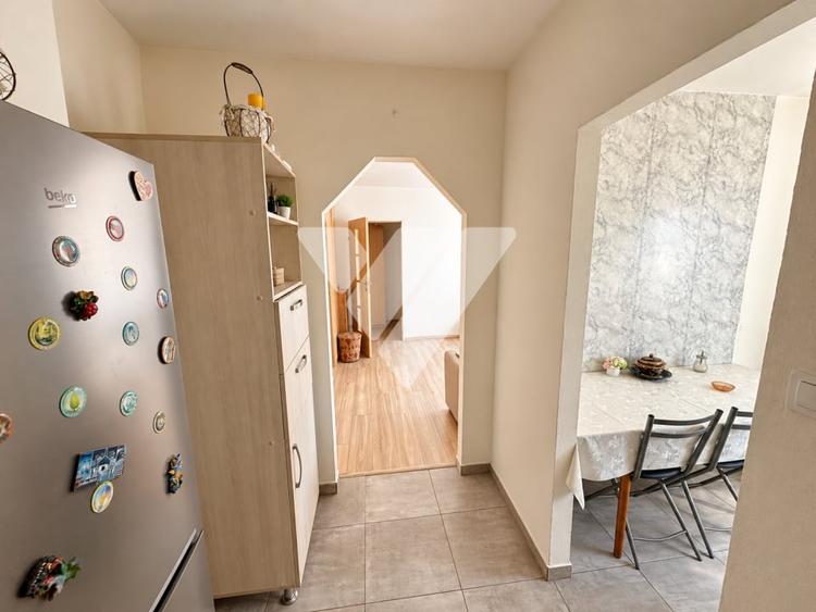 Apartament cu 2 camere semidecomandat, mobilat în Cisnădie