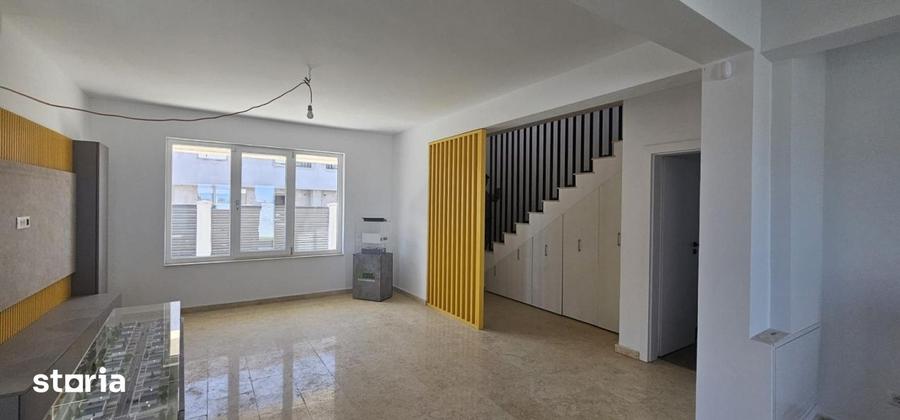Casă cu 4 camere cu Teren 259 Mp în Vidra