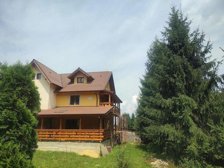 Casă cu Teren 980 Mp în Sâmbăta de Sus