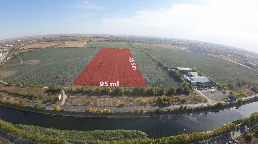 Teren Construcții intravilan de 43480 mp, în Splaiul Unirii