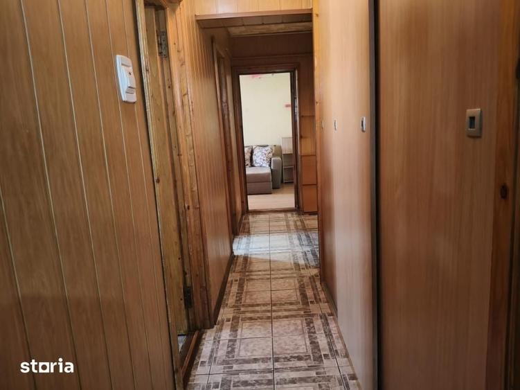 Apartament cu 4 camere decomandat în Viziru 3