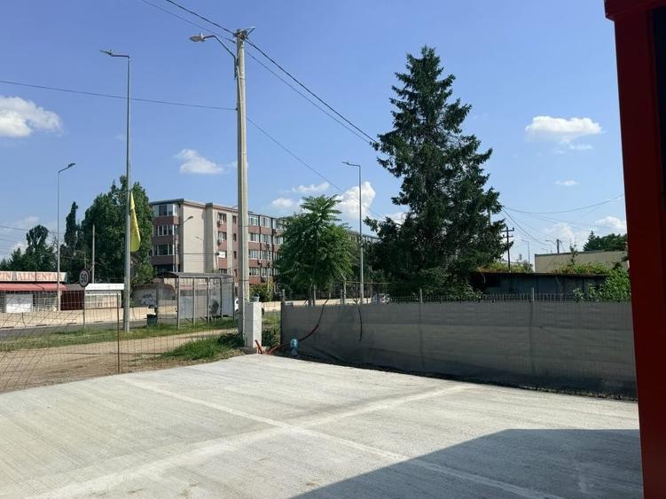Spațiu comercial, de 150 mp, în Giurgiului