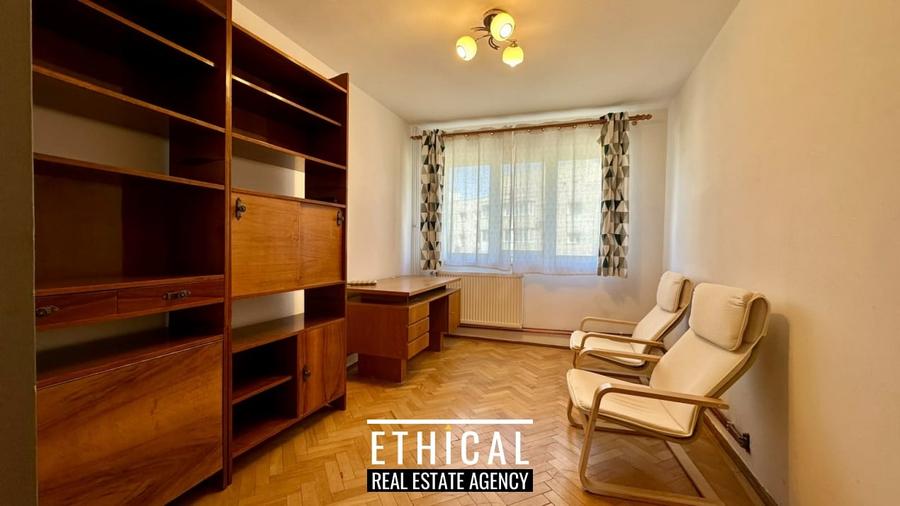 Apartament cu 3 camere semidecomandat, mobilat în Veteranilor