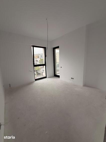 Apartament cu 3 camere în Centrul Civic