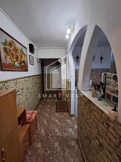 Apartament cu 2 camere semidecomandat, mobilat în Micro 16