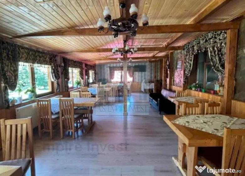 Casă cu 21 camere cu Teren 3000 Mp în Moieciu