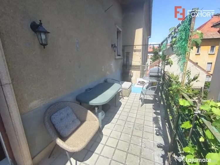 Apartament cu 4 camere, mobilat în Central