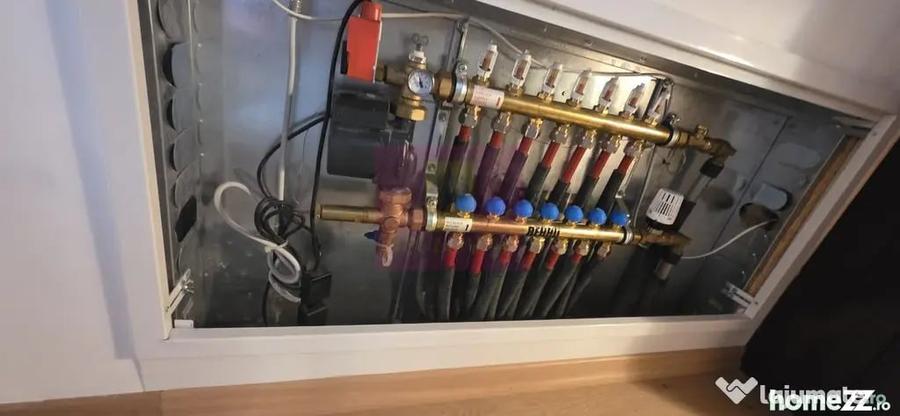 Casă cu 5 camere cu Teren 680 Mp în Central