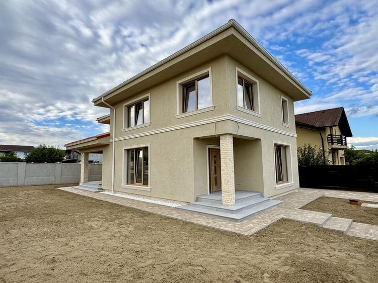 Casă cu 4 camere în Central