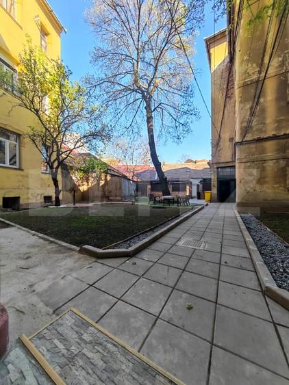 Apartament cu 3 camere decomandat, mobilat în Sinaia
