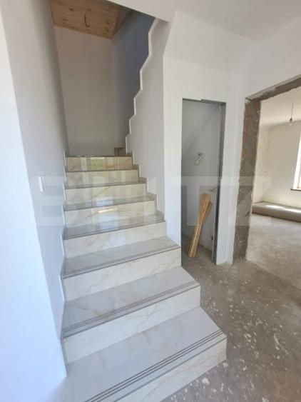 Duplex cu 4 camere cu Teren 250 Mp în Tărlungeni