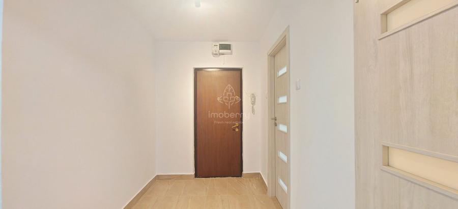 Apartament cu 3 camere decomandat în Virtuții