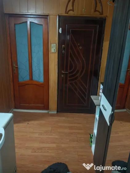 Apartament cu 2 camere decomandat în Faleză