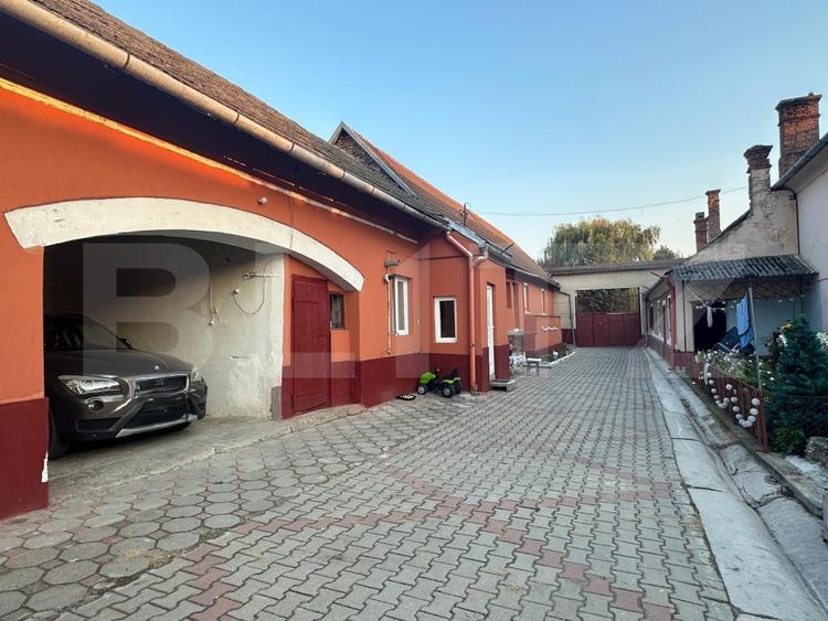 Casă individuală cu 4 camere cu Canalizare în Feldioara