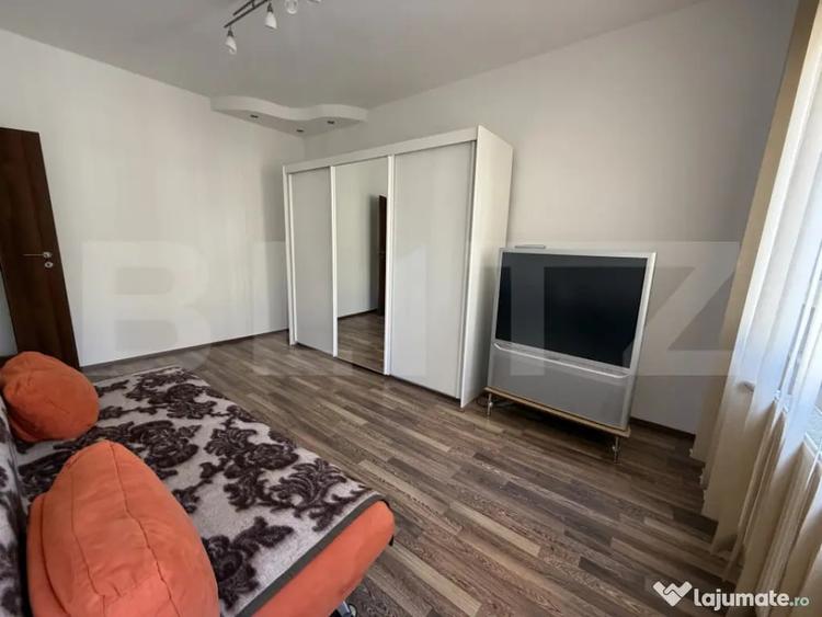Apartament cu 3 camere decomandat în Semicentral