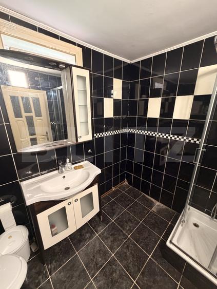 Casă individuală cu 7 camere cu Canalizare în Exterior Vest