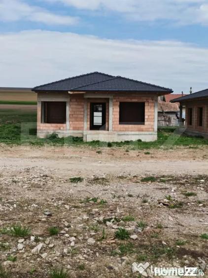 Casă cu 4 camere cu Teren 530 Mp în Mihai Viteazu