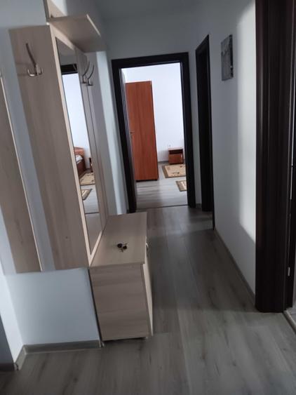 Apartament cu 2 camere decomandat în Exterior Vest