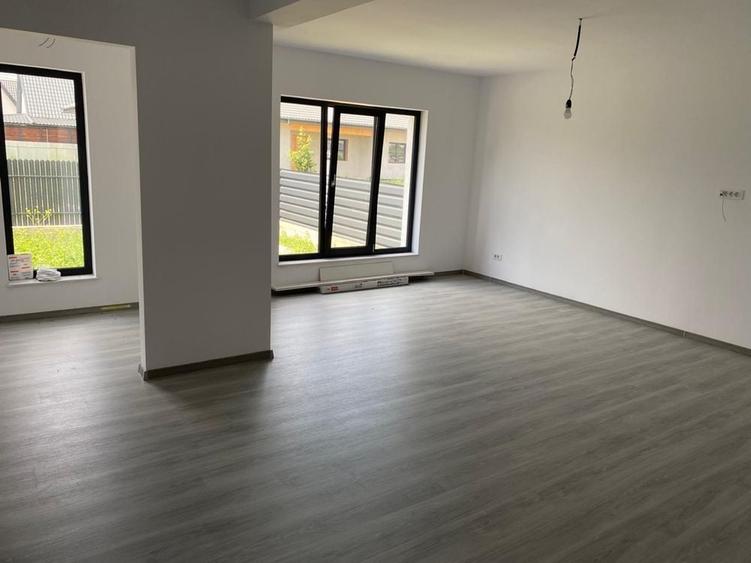 Casă cu 3 camere în Hemeiuș