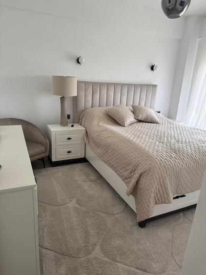 Apartament cu 2 camere decomandat în Exterior Vest