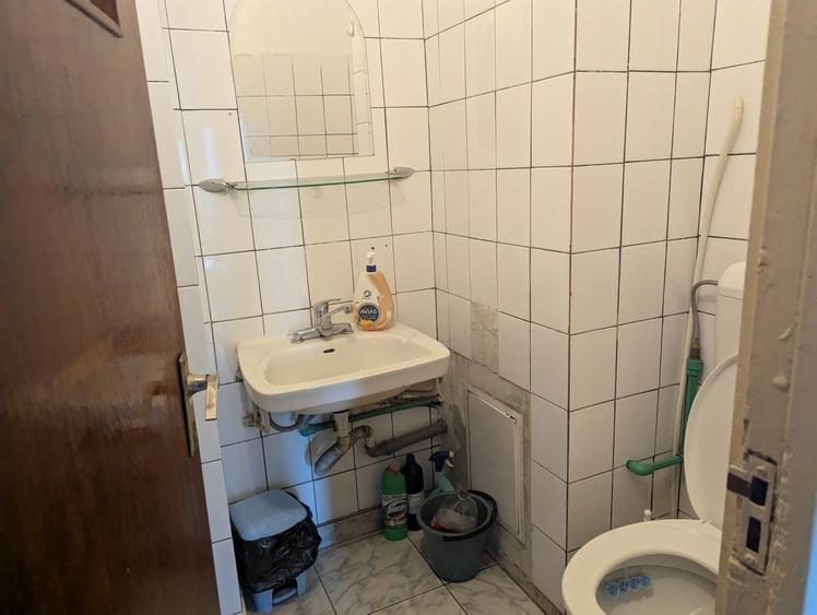 Apartament cu 4 camere decomandat, mobilat în Obor