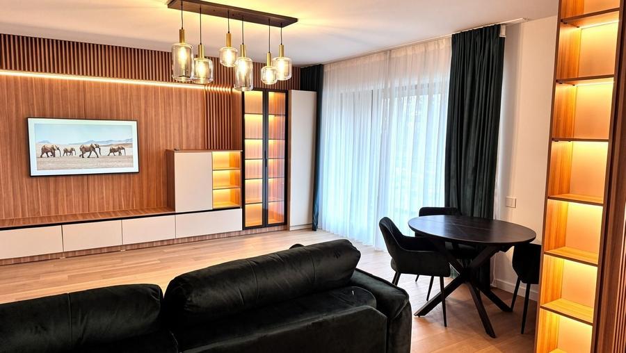Apartament cu 2 camere decomandat, mobilat în Unirii