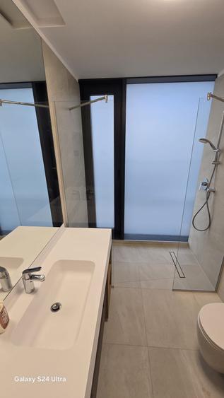 Apartament cu 3 camere decomandat în Floreasca