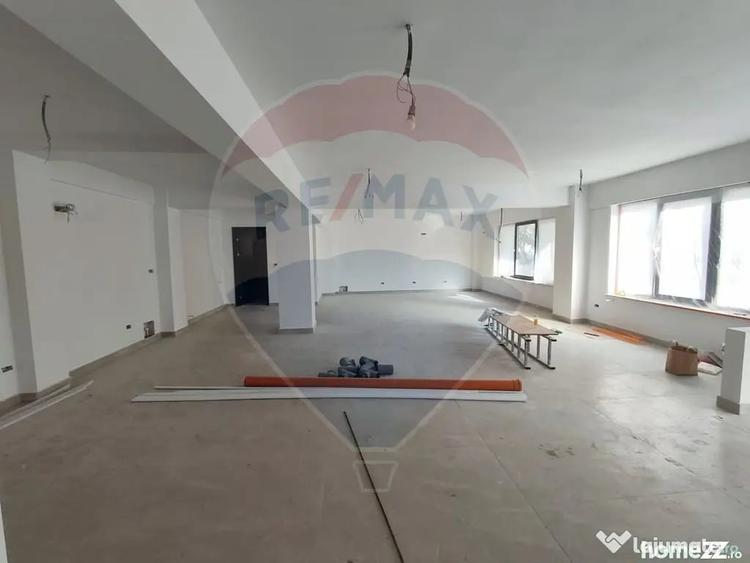 Spațiu comercial, de 110 mp, în Burdujeni