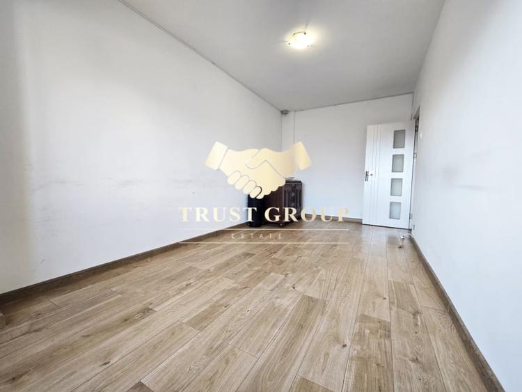 Apartament cu 5 camere decomandat în Victoriei