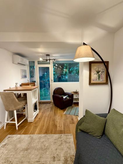 Apartament cu 2 camere semidecomandat în Pajura