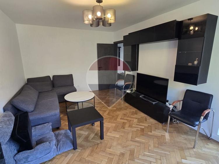 Apartament cu 2 camere decomandat, mobilat în Sebastian