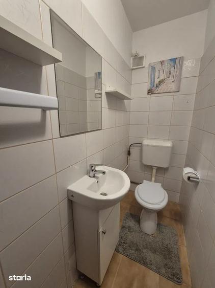 Apartament cu 3 camere decomandat, mobilat în Teiul Doamnei