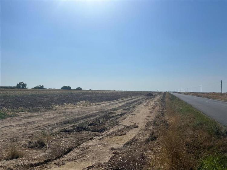 Teren Construcții intravilan de 5755 mp, în Aeroport