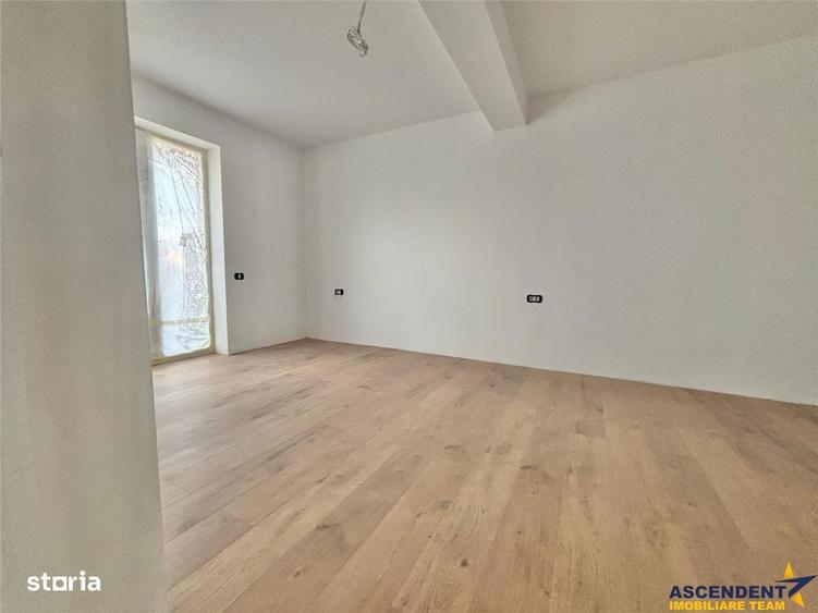 Casă cu 4 camere cu Teren 525 Mp în Sânpetru