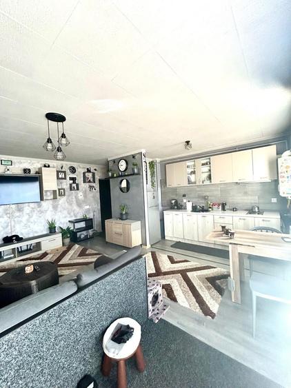Apartament cu 2 camere decomandat în Florești