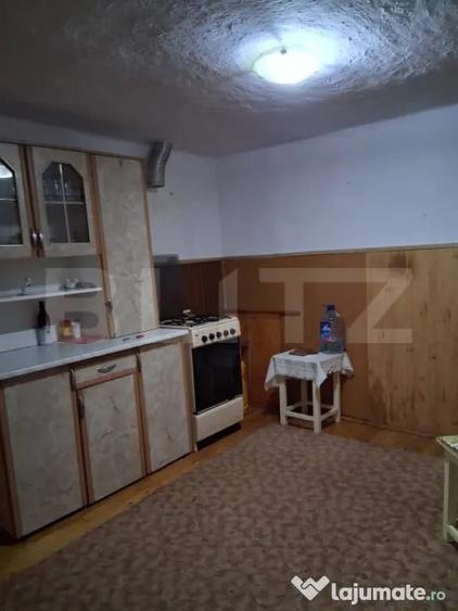 Casă cu 5 camere cu Teren 1201 Mp în Tormac