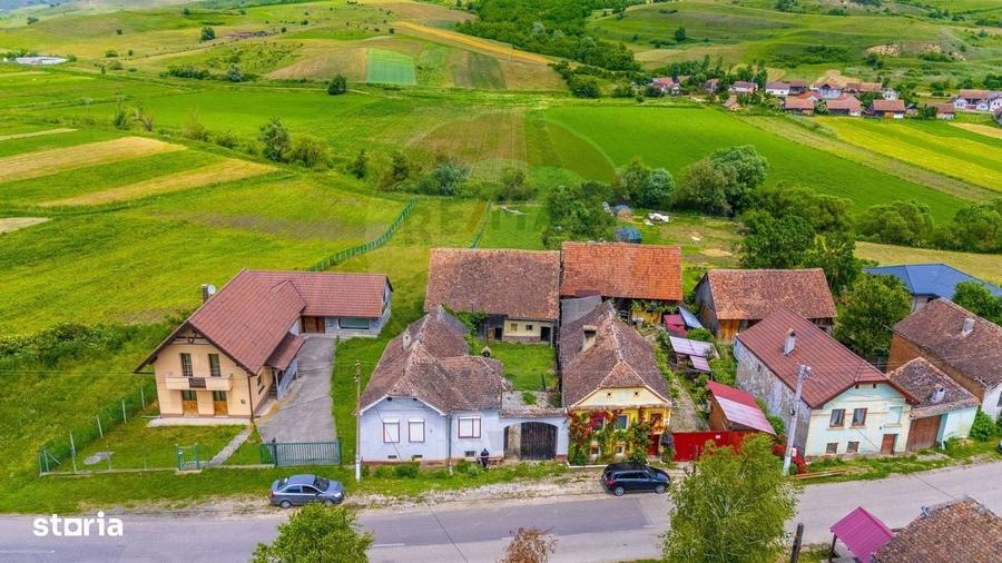 Casă cu 4 camere în Grânari