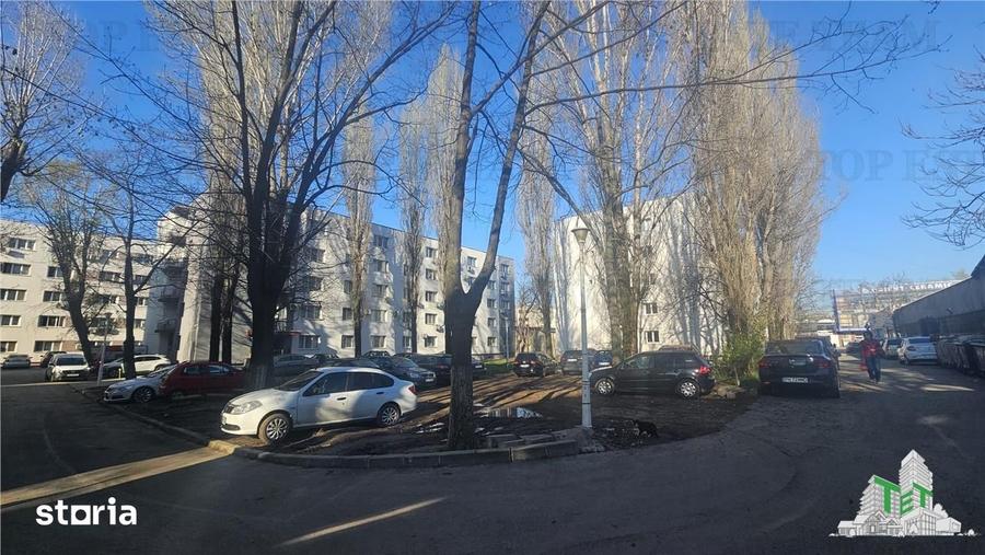 Teren de 1152 mp, în Militari