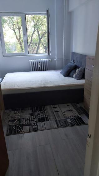 Apartament cu 3 camere decomandat în Pantelimon
